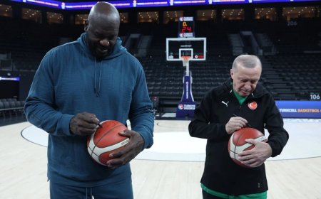 Ερντογάν Σακίλ Ο’Νιλ: Συνάντηση και μπάσκετ στην Κωνσταντινούπολη