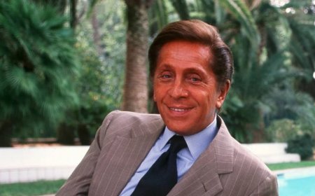 Βαλεντίνο: Σε λαϊκό προσκύνημα η σορός του