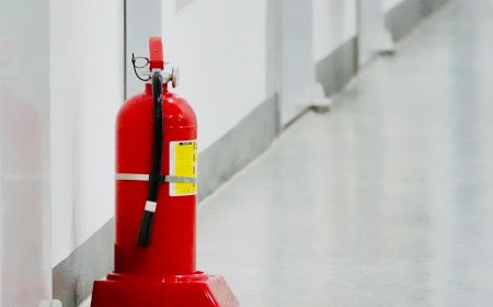 Ενισχύεται η ασφάλεια στα σχολεία του Δήμου Παπάγου – Χολαργού με νέο έργο πυροπροστασίας