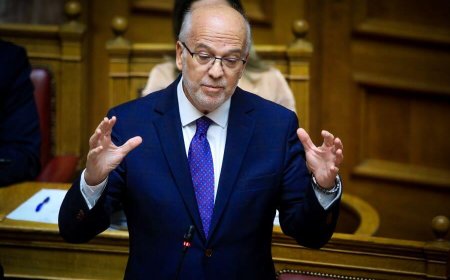 Φλωρίδης για Καρυστιανού και Τέμπη: Πολιτική εκμετάλλευση και ψέματα για συγκάλυψη