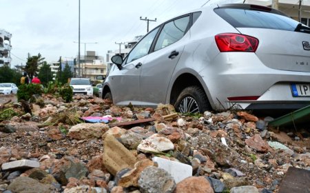 Κακοκαιρία Άνω Γλυφάδα: Δρόμοι και ΙΧ θάφτηκαν στις λάσπες