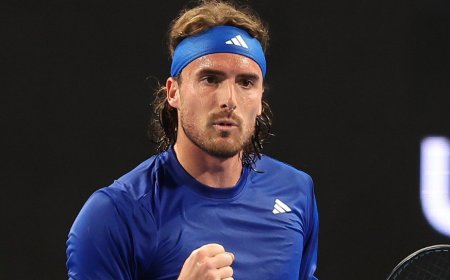 Τσιτσιπάς: Τραυματίστηκε παίζοντας ποδόσφαιρο