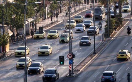 Τροχαίο στον Βύρωνα: ΙΧ ανετράπη στη λεωφόρο Κύπρου