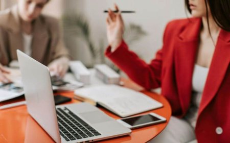 ΑΑΔΕ: Νέα ψηφιακή εφαρμογή για υποβολή συμβάσεων δικηγόρων με τους πελάτες τους