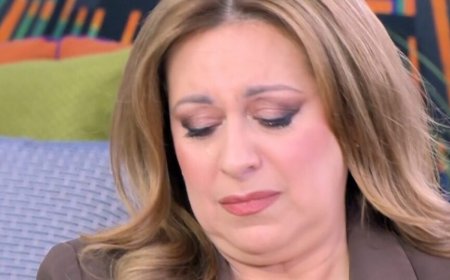 «Λύγισε» η Ευαγγελία Μουμούρη στον αέρα της Ναταλίας Γερμανού: «Γιατί το κάνατε τώρα αυτό;»