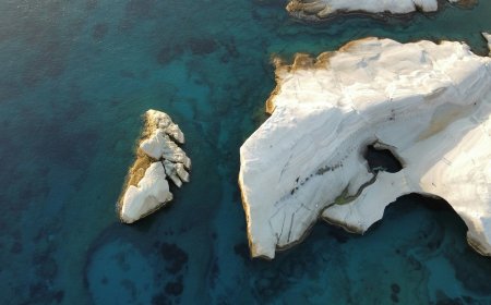 Σαρακήνικο ξενοδοχείο: Το ΥΠΕΝ παγώνει το έργο και ανοίγει μέτωπο ελέγχων στη Μήλο