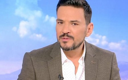 Κώστας Τσουρός για Δημήτρη Ουγγαρέζο: «Φυσικά και πρέπει να προχωρήσει, αλλά το πολύ το κυρ’ ελέησον το βαριέται κι ο παπάς»