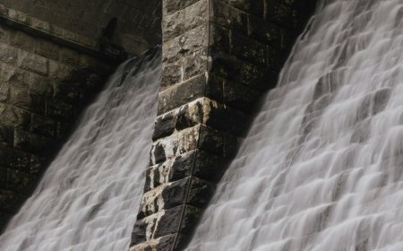 Πολιτιστική περιήγηση στο Μαρούσι: Από το Αδριάνειο Υδραγωγείο έως τις ιστορικές πλατείες