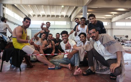 Επιδόματα σε μετανάστες τέλος: Το ιδεολογικό αποτύπωμα του νέου νομοσχεδίου