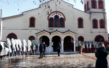 Βιολάντα δυστύχημα: Σε βαρύ κλίμα η κηδεία της Ελένης Κατσαρού στα Τρίκαλα