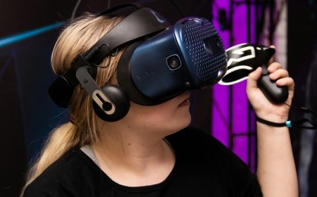 VR αντί για απομόνωση: Πώς τα εικονικά ταξίδια αλλάζουν τη ζωή των ηλικιωμένων