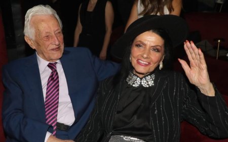 Βαρύ πένθος για τη Ζωζώ Σαπουντζάκη: Πέθανε ο σύντροφός της, Πύρρος Αναγνωστόπουλος