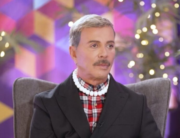 Λάκης Γαβαλάς: «Οι πραγματικά χλιδάτες διακοπές που έκανα ήταν στη φυλακή»