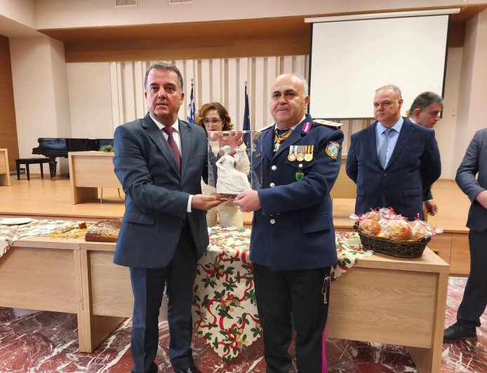 Ευχές και αισιοδοξία για το 2026 στην κοπή Βασιλόπιτας της Αντιπεριφέρειας Ροδόπης