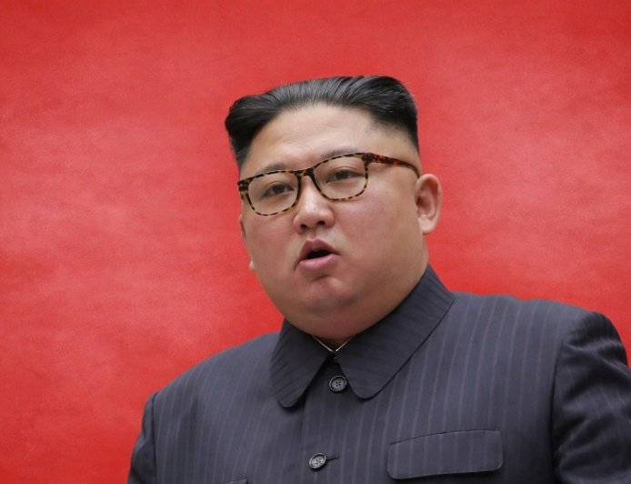 Η κόρη του Κιμ Γιονγκ Ουν: Επίσημη εμφάνιση στο οικογενειακό μαυσωλείο