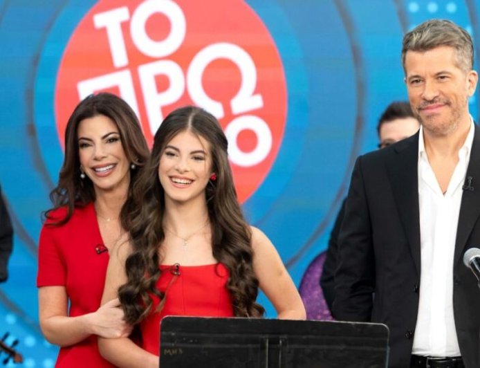 Λιόνα Βαρθακούρη: Η 13χρονη κόρη του Χάρη και της Αντελίνας τραγούδησε για πρώτη φορά στην τηλεόραση