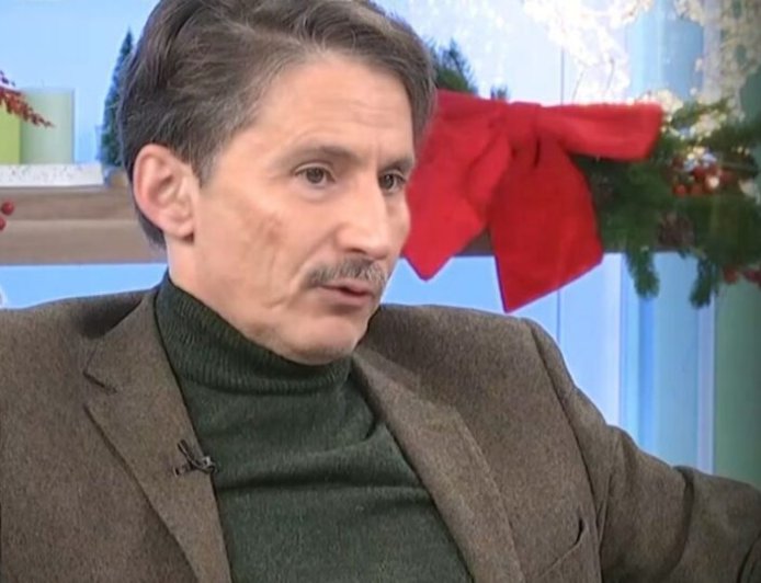 Δημήτρης Τάρλοου για τον παππού του, Μ. Καραγάτση: «Με τα σημερινά δεδομένα θα ήταν τρομοκράτης, φοβόντουσαν όλοι μες στο σπίτι»