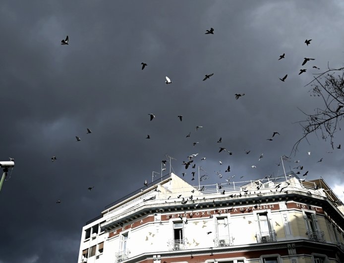 Χαλάει ο καιρός ξανά: Ισχυρές βροχές από αύριο σε 7 περιοχές