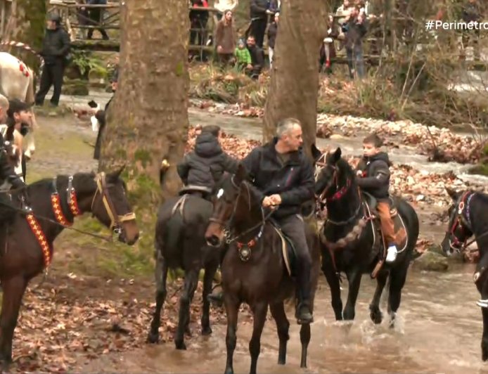Θεοφάνια στην Ελλάδα: Τα ξεχωριστά έθιμα που ζωντανεύουν κάθε τόπο
