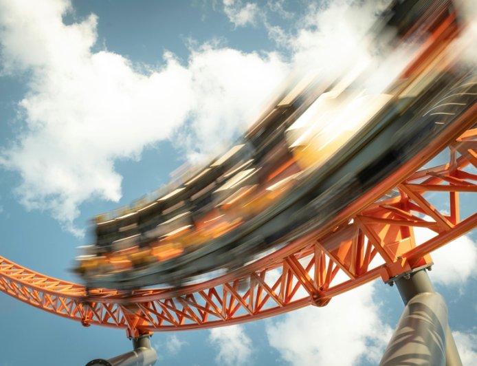 Αυξήσεις μισθών το 2026: Τι φέρνουν συλλογικές συμβάσεις και νέος κατώτατος