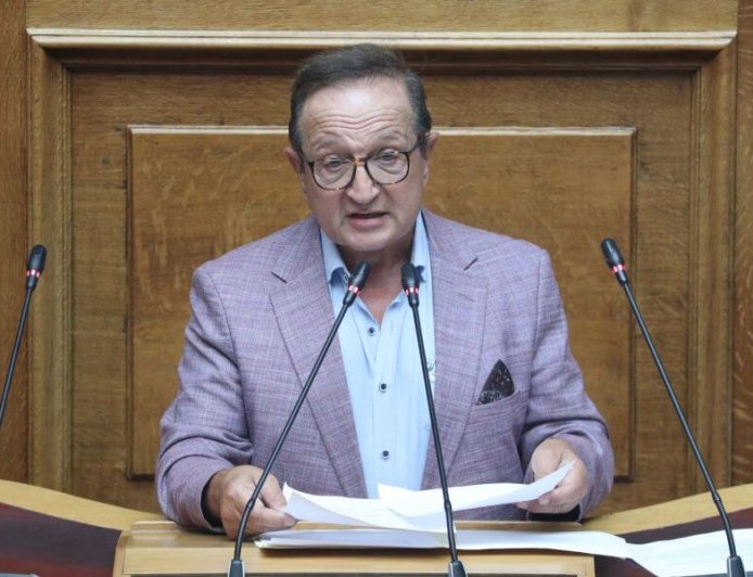 Σπύρος Μπιμπίλας: «Το σκοτεινό πράγμα που έζησα με έκανε πιο δυνατό»