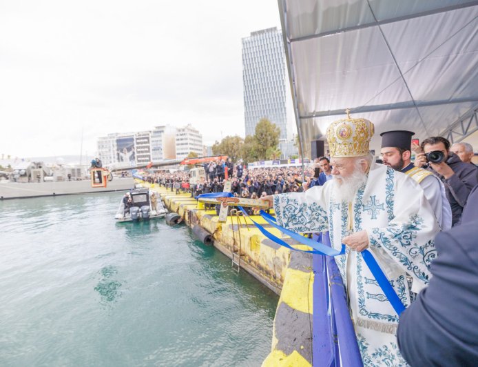 Θεοφάνεια στον Πειραιά: Το λιμάνι στο επίκεντρο