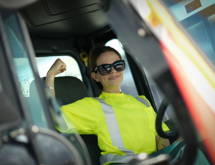 Μαμντάνι ΜΜΜ: Από τη δέσμευση για δωρεάν μεταφορές… στην αύξηση!