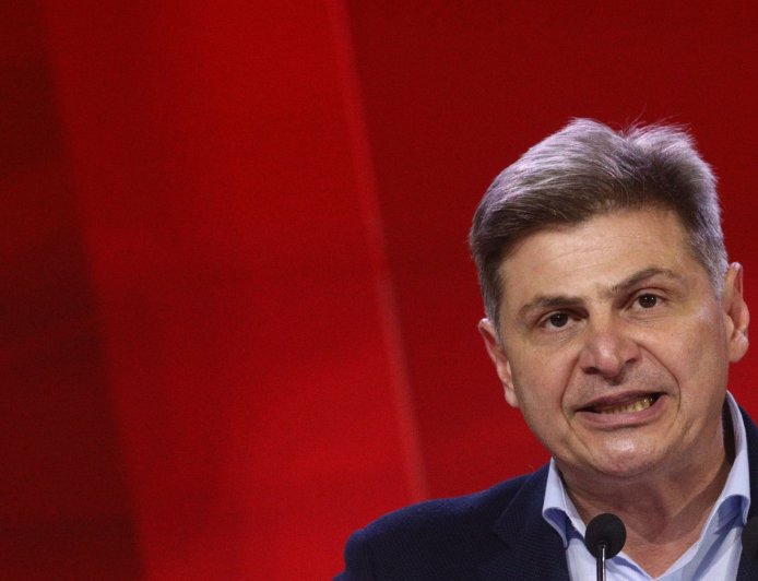 Φαραντούρης – Καρυστιανού: Εσωκομματικός προβληματισμός στον ΣΥΡΙΖΑ