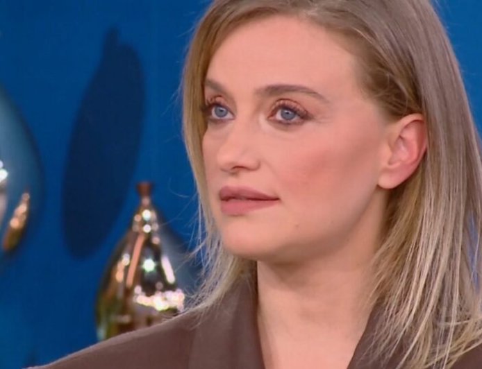 Η Λένα Δροσάκη για το διαζύγιό της: «Ένιωθα ντροπή, ότι έχω το στίγμα της χωρισμένης, ότι δεν τα κατάφερα»