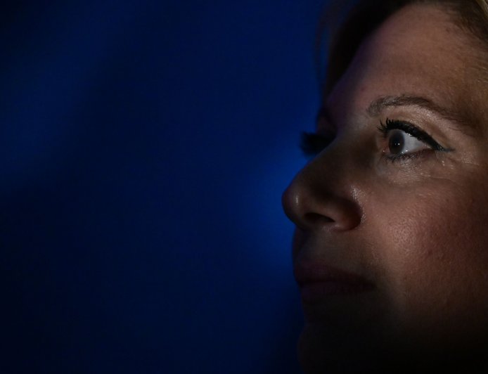 Κόμμα Καρυστιανού – Δρογώσης: “Ποιοι τη στηρίζουν;”