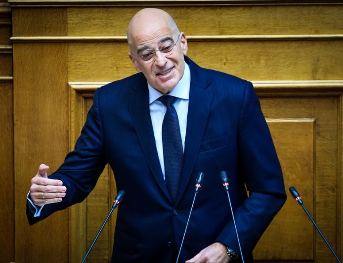 Νομοσχέδιο Δένδια: Δεν θα υπάρξουν μειώσεις σε κανένα εφάπαξ παρά μόνο αυξήσεις