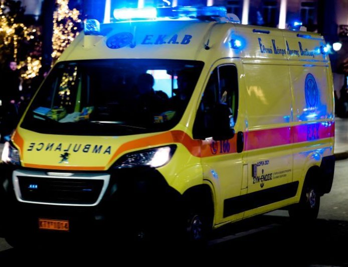 Σοκάρουν οι εικόνες από το τροχαίο στη Νέα Σμύρνη