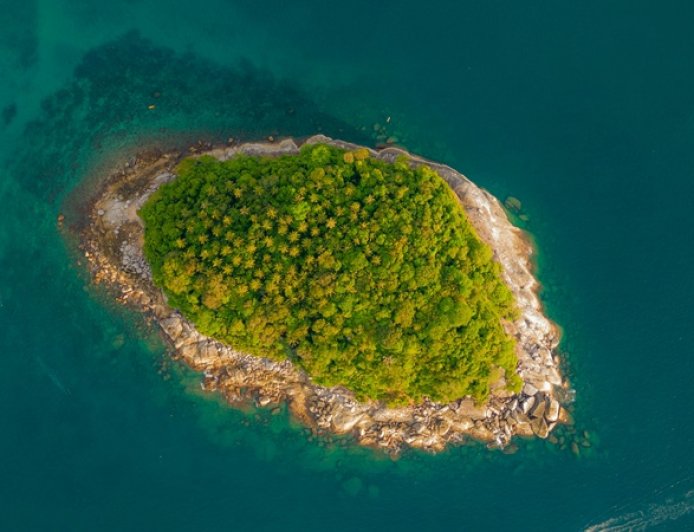 Το ιερό νησί που δε μπορεί να επισκεφτεί κανείς