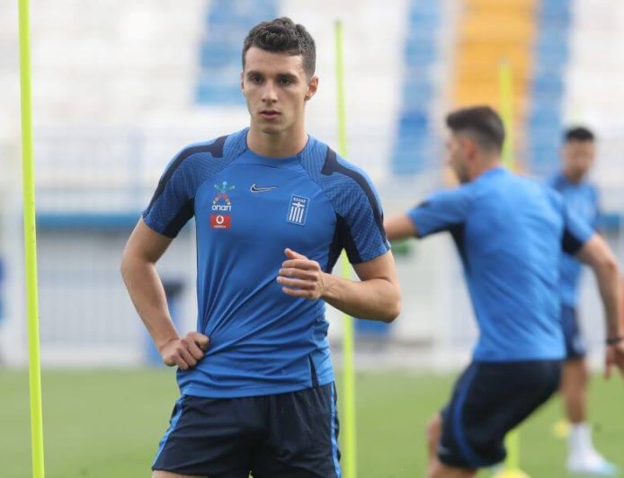 Αποθέωση για Δουβίκα από τον Φάμπρεγας: «Είναι γκολ καθαρού σέντερ φορ»