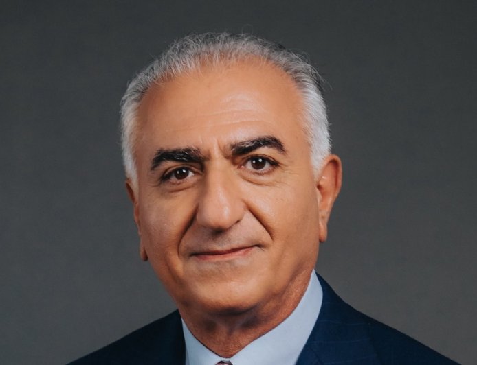 Γιος Σάχη Ιράν: «Ετοιμάζομαι να επιστρέψω»