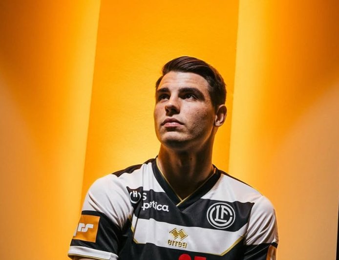 Κούτσιας επίθεση: Απίστευτο επεισόδιο εντός γηπέδου