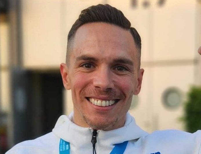 Πετρούνιας: Αποθέωση για τον Ολυμπιονίκη σε τσίρκο