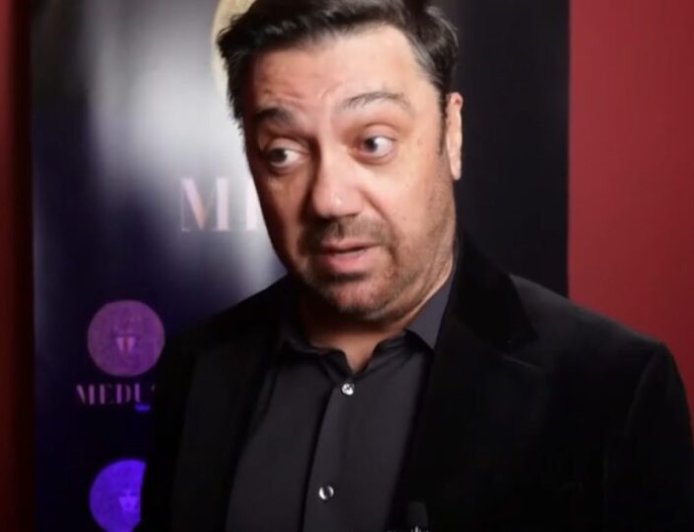 Γιώργος Θεοφάνους για Γιώργο Μαρίνο: «Κάθε φορά που κάθομαι στο πιάνο τον σκέφτομαι»