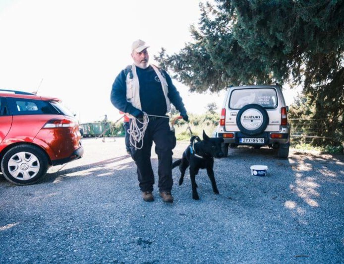 Εξαφάνιση γιατρού στα Χανιά: Συνεχίζονται οι έρευνες με drones και σκυλιά