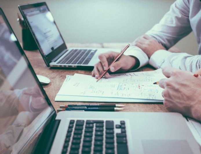 Ηλεκτρονικά τιμολόγια: Υποχρεωτικά για τις επιχειρήσεις