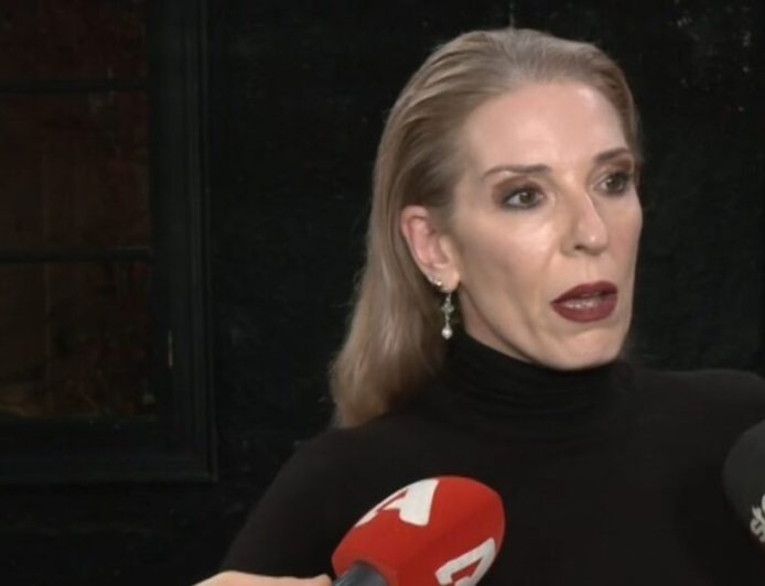 Αθηνά Μαξίμου: «Και έχω χτυπήσει πόρτα και έχω φάει πόρτα»