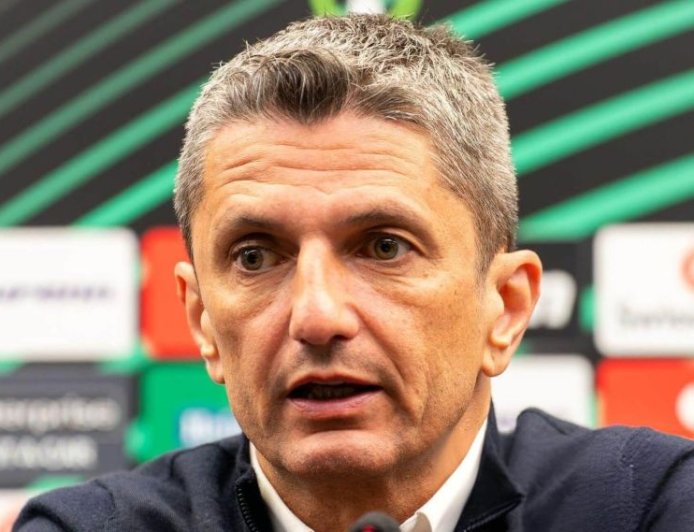 ΠΑΟΚ – Λουτσέσκου: Οι φίλοι του Δικεφάλου του Βορρά έγραψαν τραγούδι για τον Ρουμάνο τεχνικό