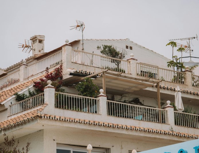 Απόπειρα διάρρηξης στη Γλυφάδα: Ο ιδιοκτήτης… τους έκοψε τη φόρα