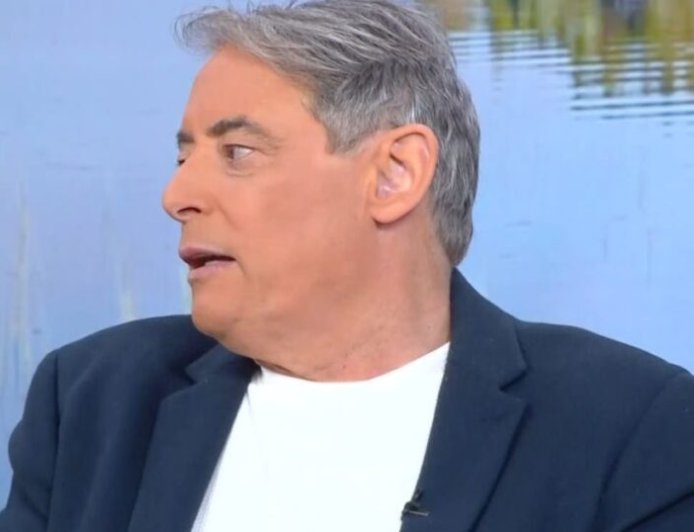 Ιορδάνης Χασαπόπουλος για τον θάνατο του Γιώργου Παπαδάκη: «Βγαίνουν τώρα κάποιοι και λένε “ήσουν δάσκαλος”, υποκριτές, από πίσω έλεγαν τα χειρότερα»