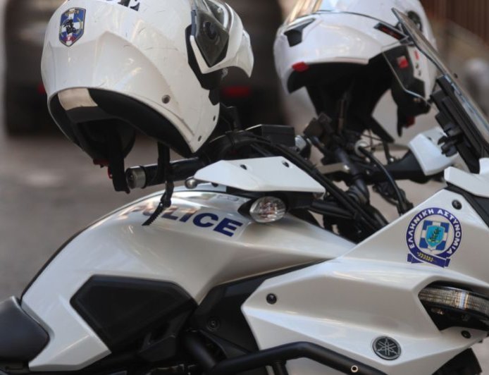 Πτολεμαΐδα: Έψαχναν για κλεμμένα ρολόγια – δαχτυλίδια και βρήκαν λόγχες της ελληνιστικής εποχής