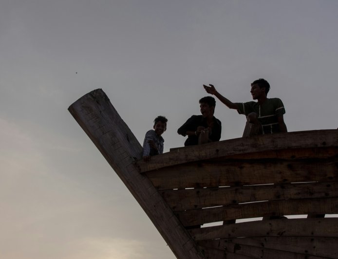 Νομιμοποίηση μεταναστών: Ψευδή τα δημοσιεύματα, λέει ο Πλεύρης