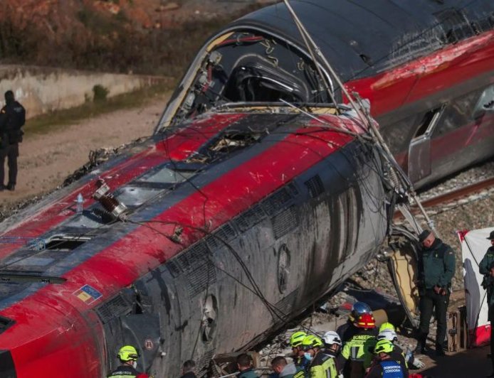 Ισπανία σύγκρουση τρένων: Τριήμερο εθνικό πένθος στην χώρα