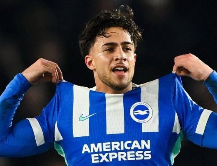 Κωστούλας ψαλιδάκι: Η στιγμή που έκανε έναν μικρό φίλαθλο να δακρύσει