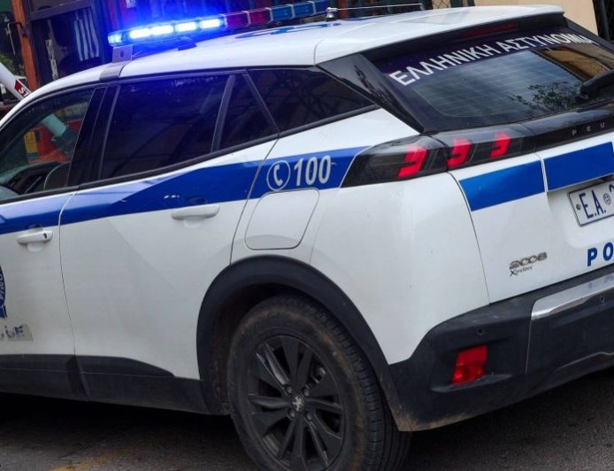 Βόλος: Διάρρηξη σε κατάστημα ψιλικών στον Άναυρο – Άδειασαν το ταμείο σε λίγα λεπτά