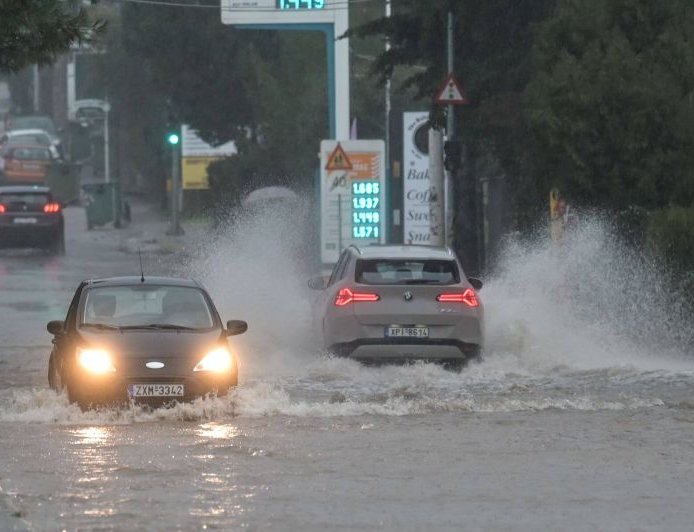 Κακοκαιρία Αττική: Οι δρόμοι που παραμένουν κλειστοί μετά τις φονικές πλημμύρες